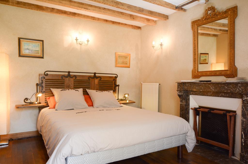 Bed and Breakfast La Barillerie Ла-Флеш Экстерьер фото